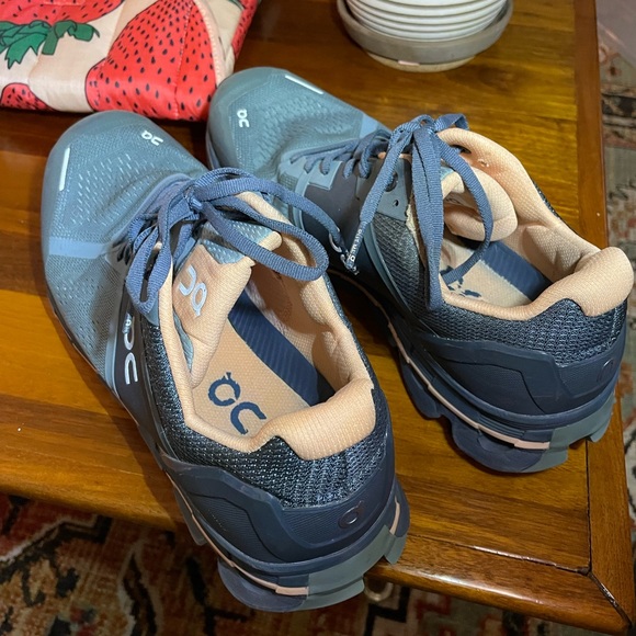 On Running Shoes On Cloud Tennis Shoes Blue And Light Pinkpeach